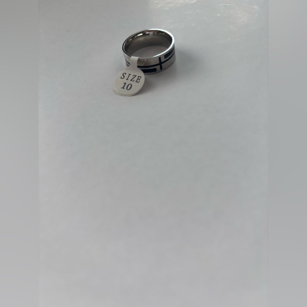Silver stainless steel and Black Ring Size 10 - Picture 4 of 7